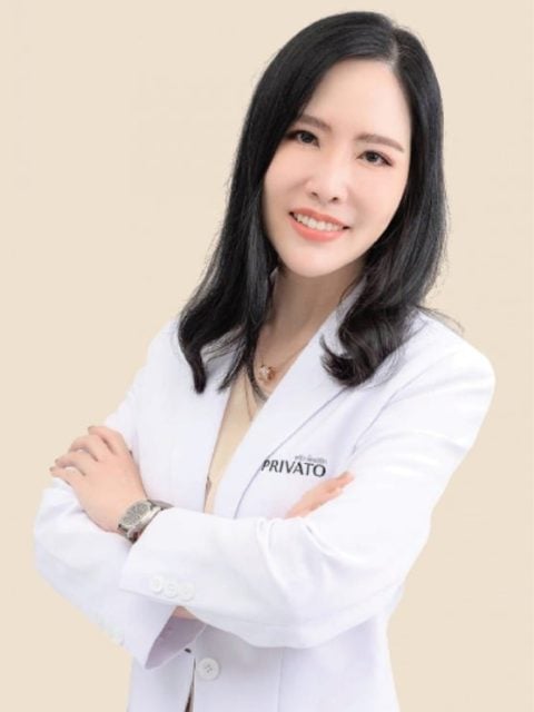 แพทย์หญิงภัทรานิษฐ์ รุ่งโรจน์วุฒิกุล — Dermatology & Aesthetic Medicine Doctor